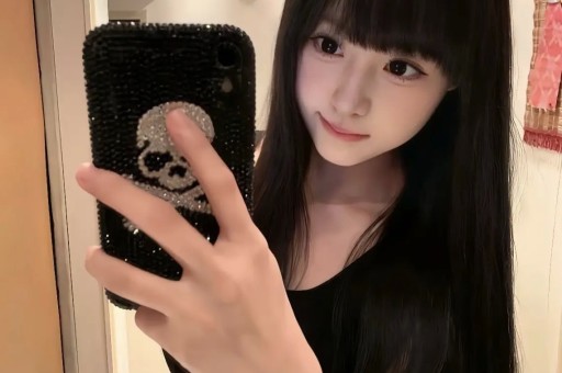 黄晓明陪读风波：前妻杨颖默默付出叶珂未婚生女无名分